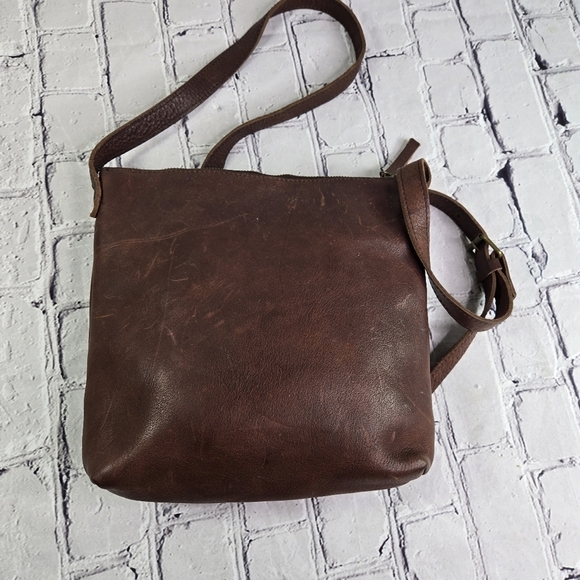 Duluth Trading lifetime leather brown leather crossbody field bag - Picture 7 of 11